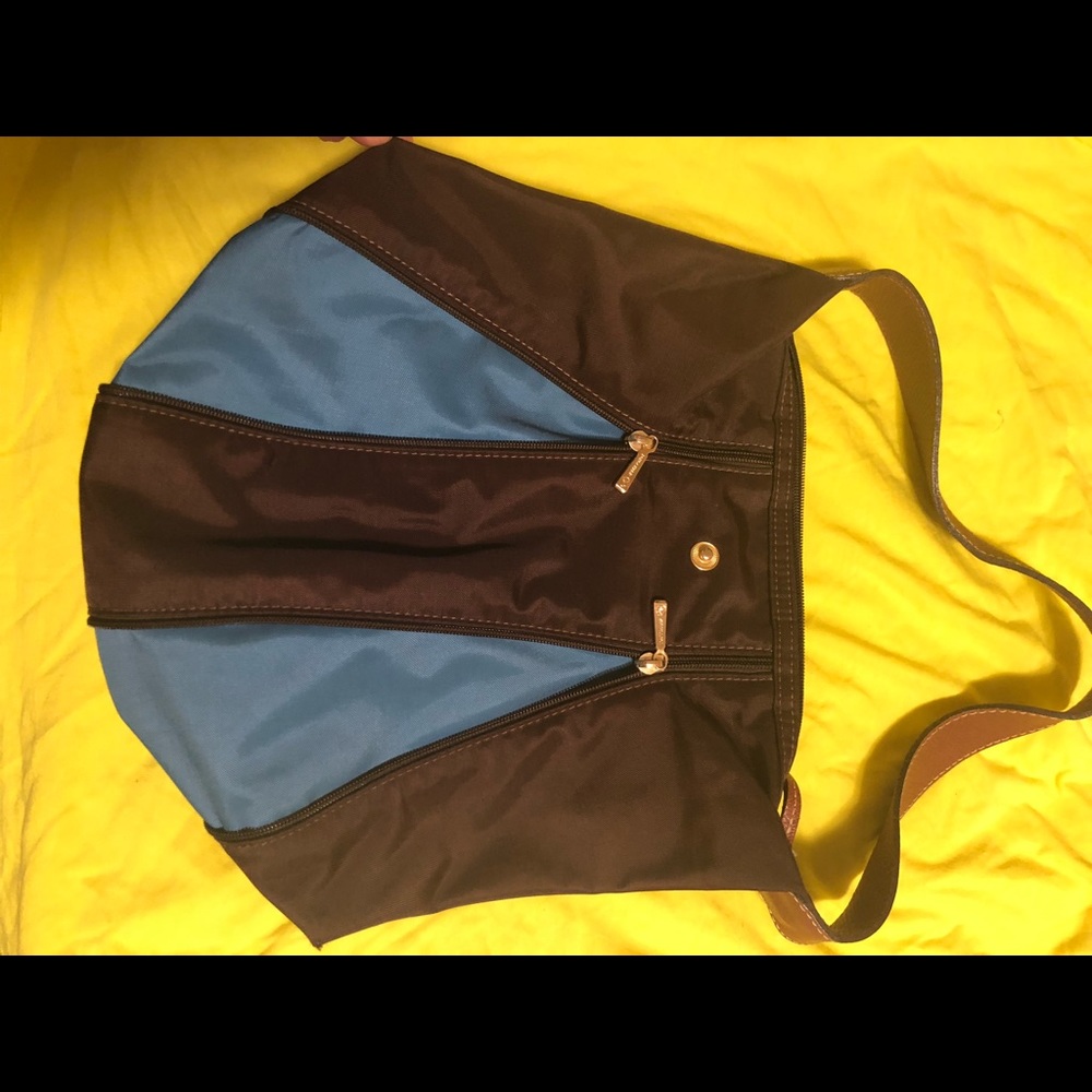 Longchamp excellent condition . Wore it few time